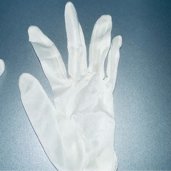 Vintage Gloves 1950’s Nylons by Austin - Picture 3 of 8